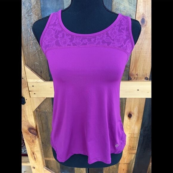 AMERICAN Eagle Outfitters yoga style Racerback to with lace accents - Picture 1 of 6